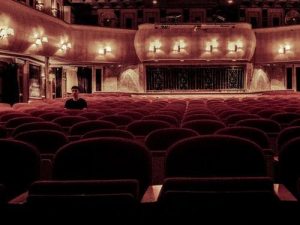 Vil du også i teatret denne vinter?